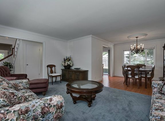 5th image of 475 La Paz Ct
