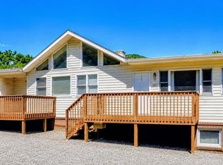 953 Jonathan Creek Rd APT B, Waynesville, NC 28785