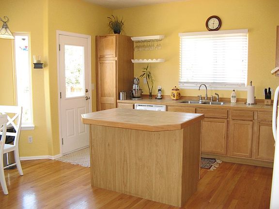 Sunny kitchen