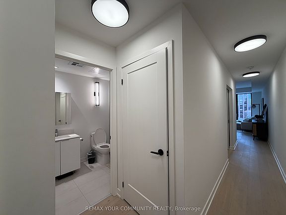 4th image of 123 Portland St #804