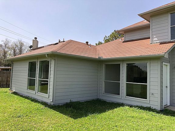 5th image of 18303 Forest Dew Dr