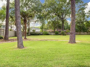 12711 Memorial Dr, Houston, TX 77024