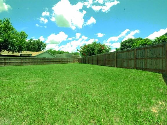 2nd image of 1035 Malletwood Dr