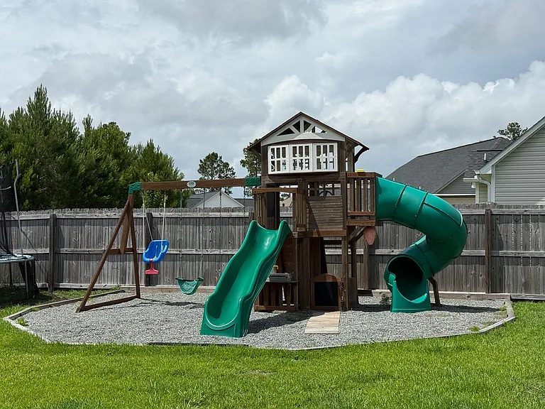 303 Breezeway Dr — Photo 70
