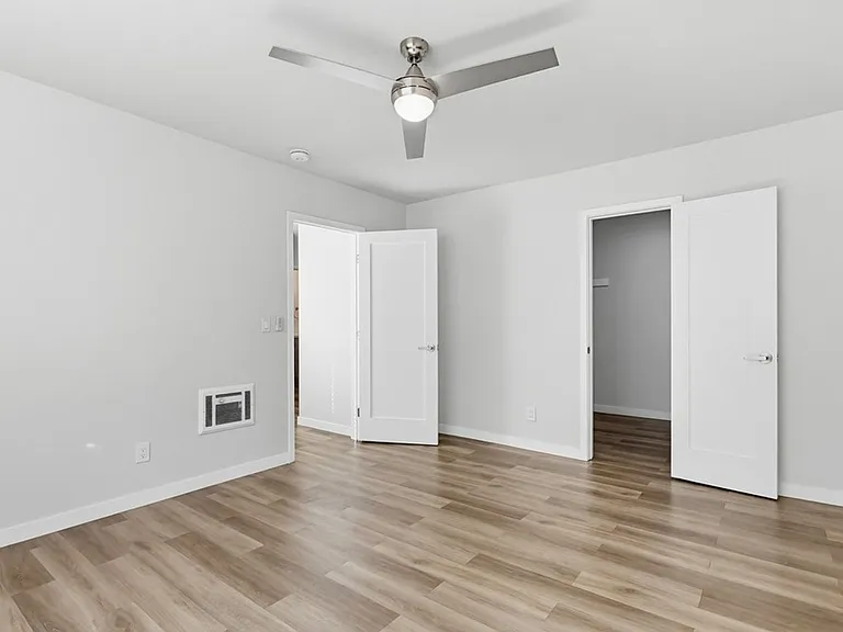 25829 Viana — Photo 64