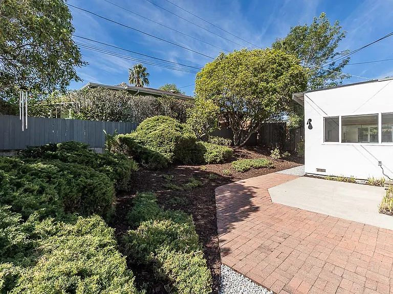 380 Christina Way — Photo 28