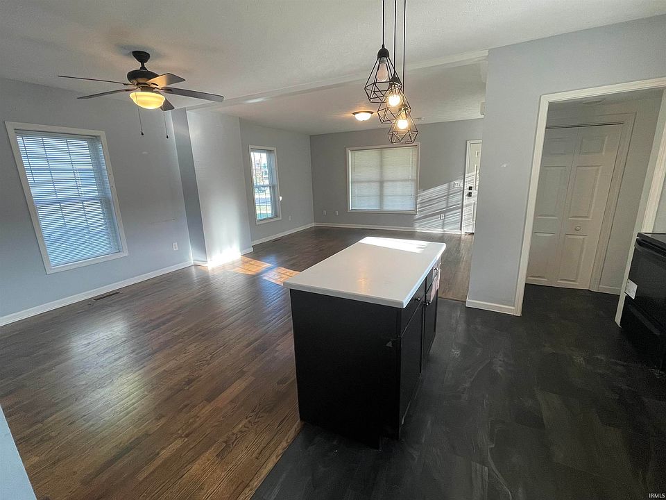 1022 Campeau St, South Bend, IN 46617 Zillow