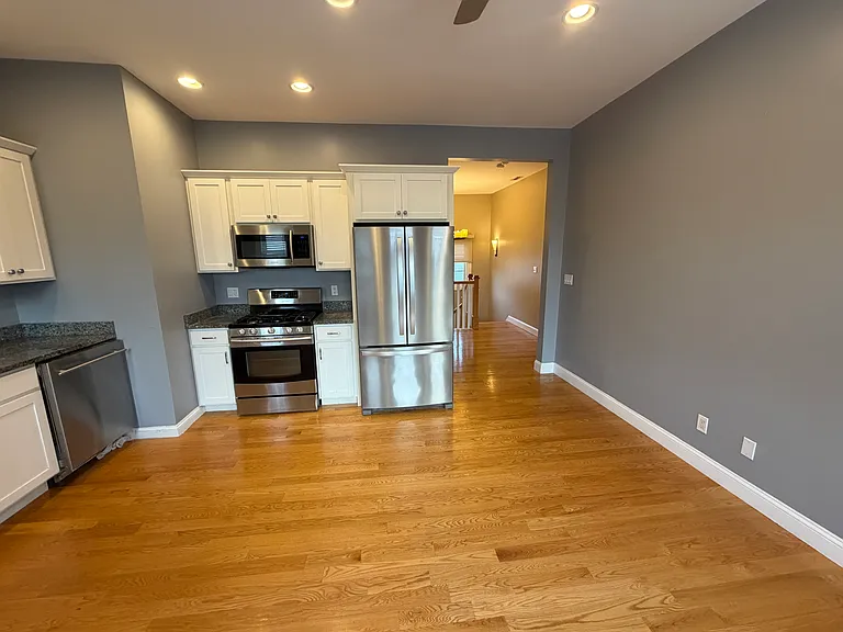 285 Crescent Ave #3 — Photo 7