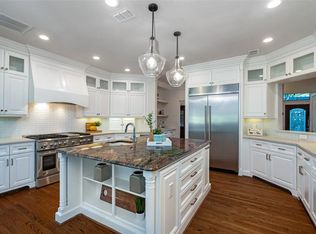 2733 Woods Ln, Garland, TX 75044