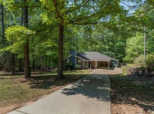 68 Lookout Dr, Hamilton, GA 31811