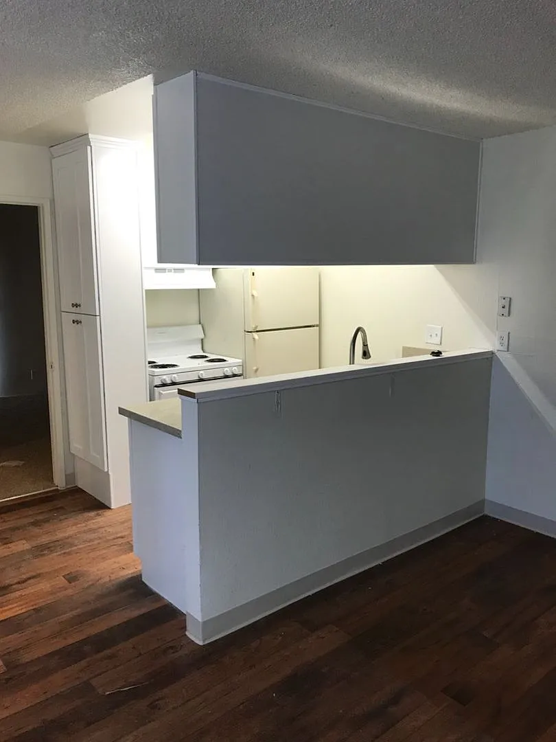 Building Photo - 8767 Mira Mesa Blvd #3