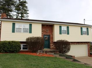8 Romine Rd, Washington, WV 26181