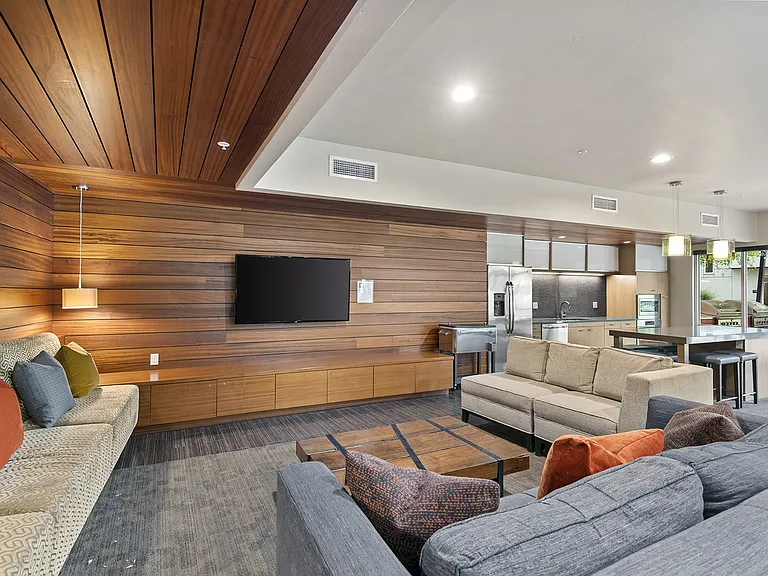 Allez Apartments — Photo 17