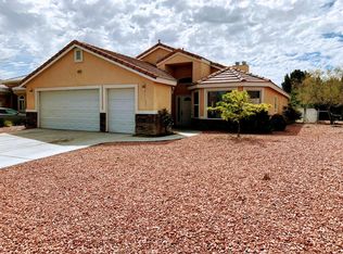 14745 Crofton Ln, Helendale, CA 92342