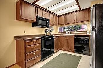 3rd image of 4025 145th Ave NE