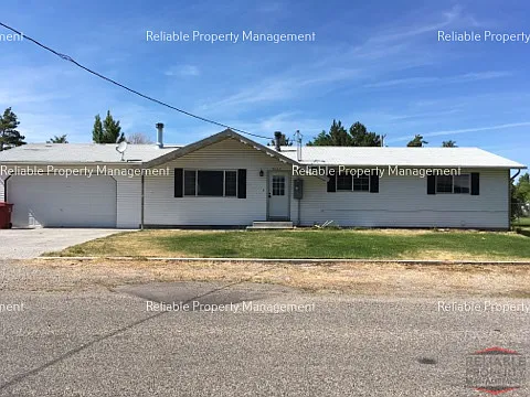 5137 E Free Ave — Photo 1