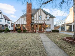6510 Summit St, Kansas City, MO 64113