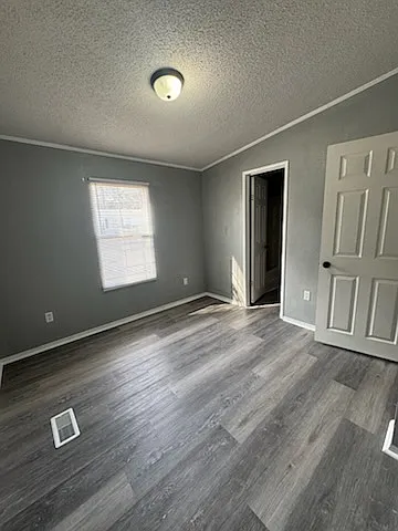 126 Oak St — Photo 8