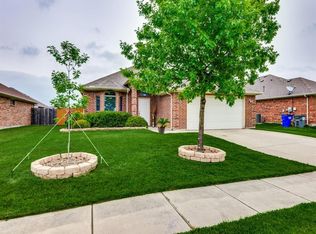 329 Ferndale Pl, Little Elm, TX 75068