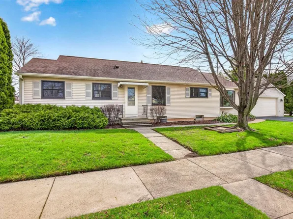 203 East Peckham STREET, Neenah, WI 54956