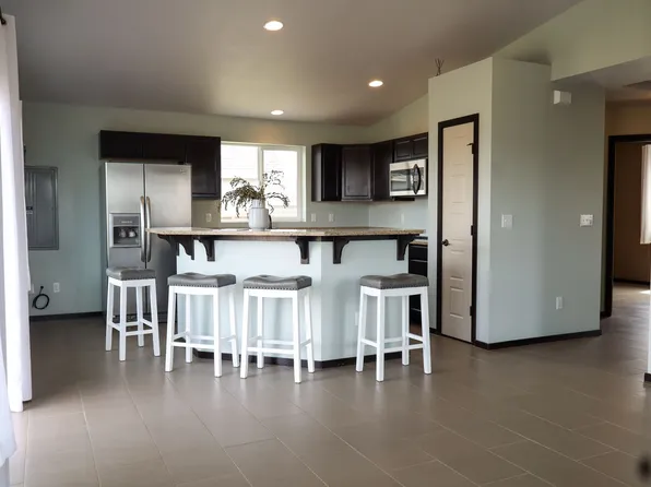 1235 Channel Ave SW, Ocean Shores, WA 98569