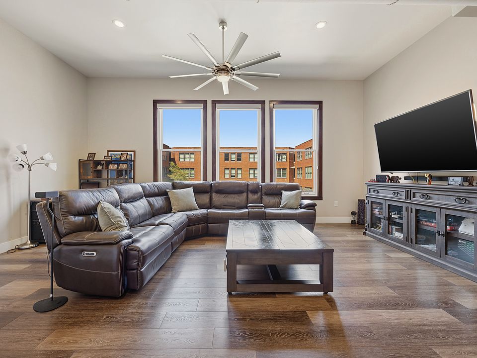 1st image of 2502 Live Oak St APT 235