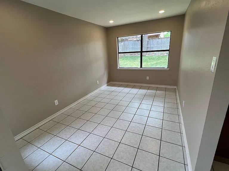 6700 Forestview Dr — Photo 11