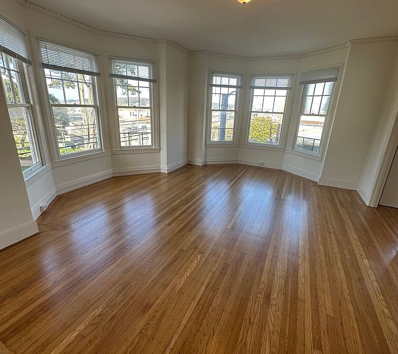 1st image of 405 33rd Ave APT 202