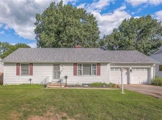 2604 S Westport Rd, Independence, MO 64052