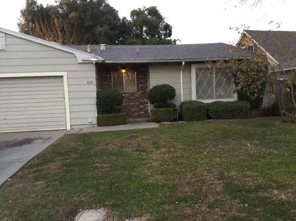 839 E Robinhood Dr, Stockton, CA 95207