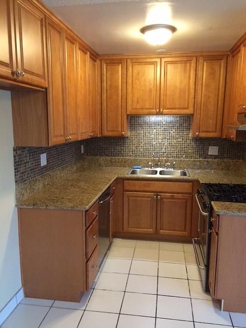 1st image of 846 W Alondra Blvd APT 4