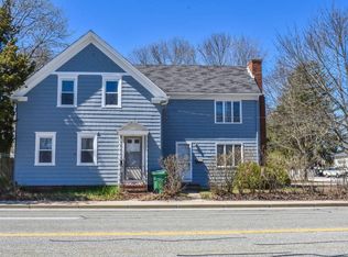 1987 Elmwood Ave, Warwick, RI 02888