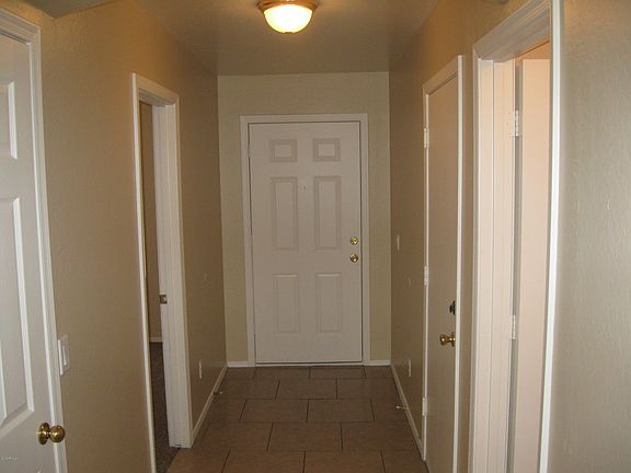 5th image of 3125 W Huntington Dr