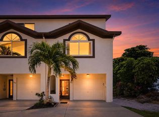 367 Madeira Cir, Tierra Verde, FL 33715