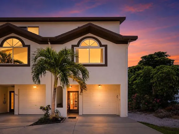 367 Madeira Cir, Tierra Verde, FL 33715