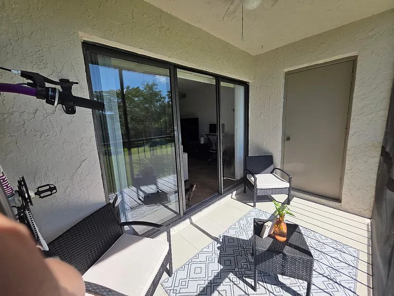 16278 Laurel Dr #202 — Photo 19