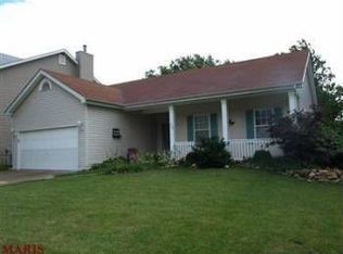 1754 Coachway Ln, Hazelwood, MO 63042