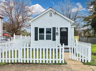 30 Maplewood St, Hampton, VA 23669