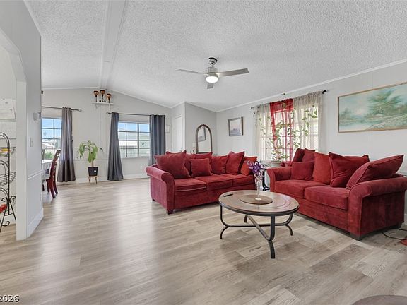 3rd image of 3519 Isle Royale Dr