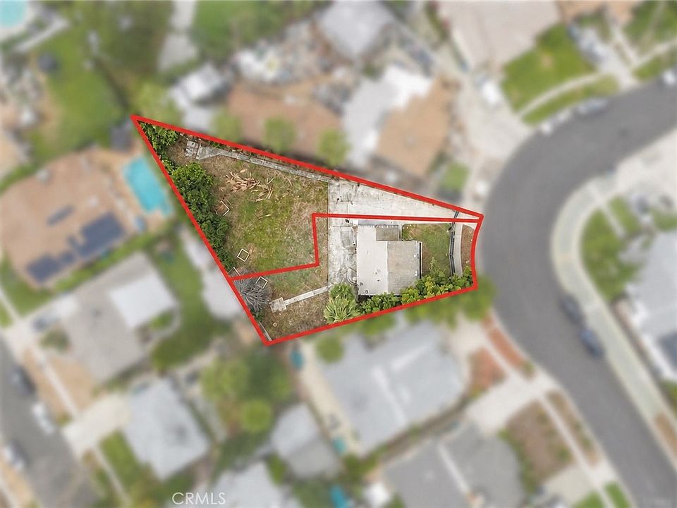 1st image of 5727 Enfield Ave