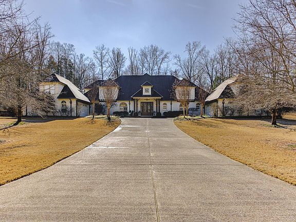 2nd image of 9047 Freeman Oaks Cv