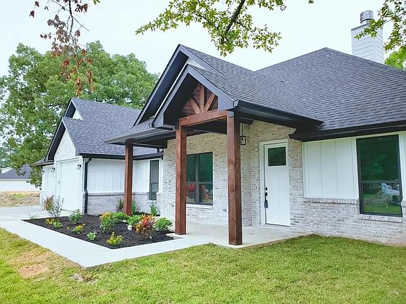 4th image of 305 Brentwood Dr