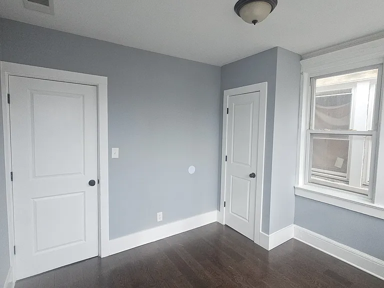 559 Grove St #2F — Photo 9