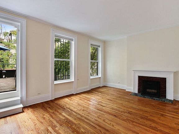 5th image of 128 E 65th St APT 5