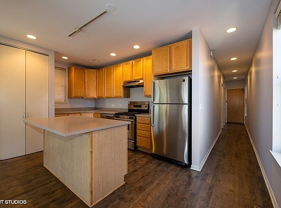 4th image of 1814 W Armitage Ave #2