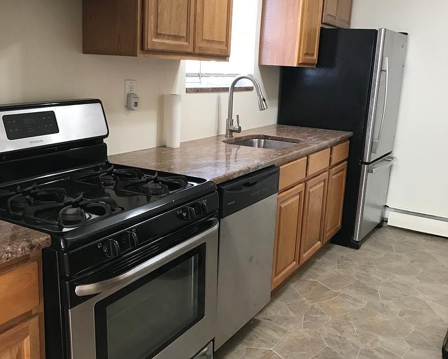 1st image of 3227 Randolph Pl #2