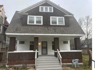 10117 South Blvd, Cleveland, OH 44108