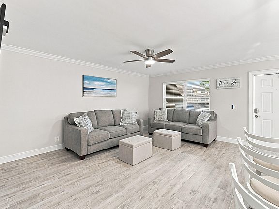 4th image of 633 Normandy Lane Unit N