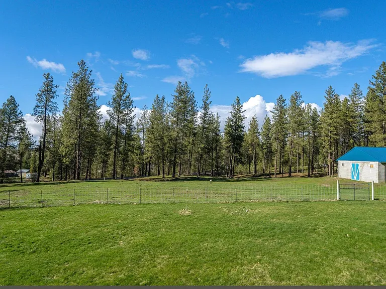 21910 W Bannock Ave — Photo 53