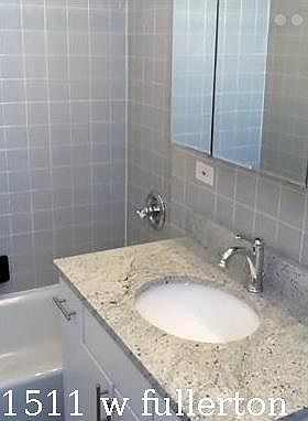 5th image of 1511 W Fullerton Ave #1616